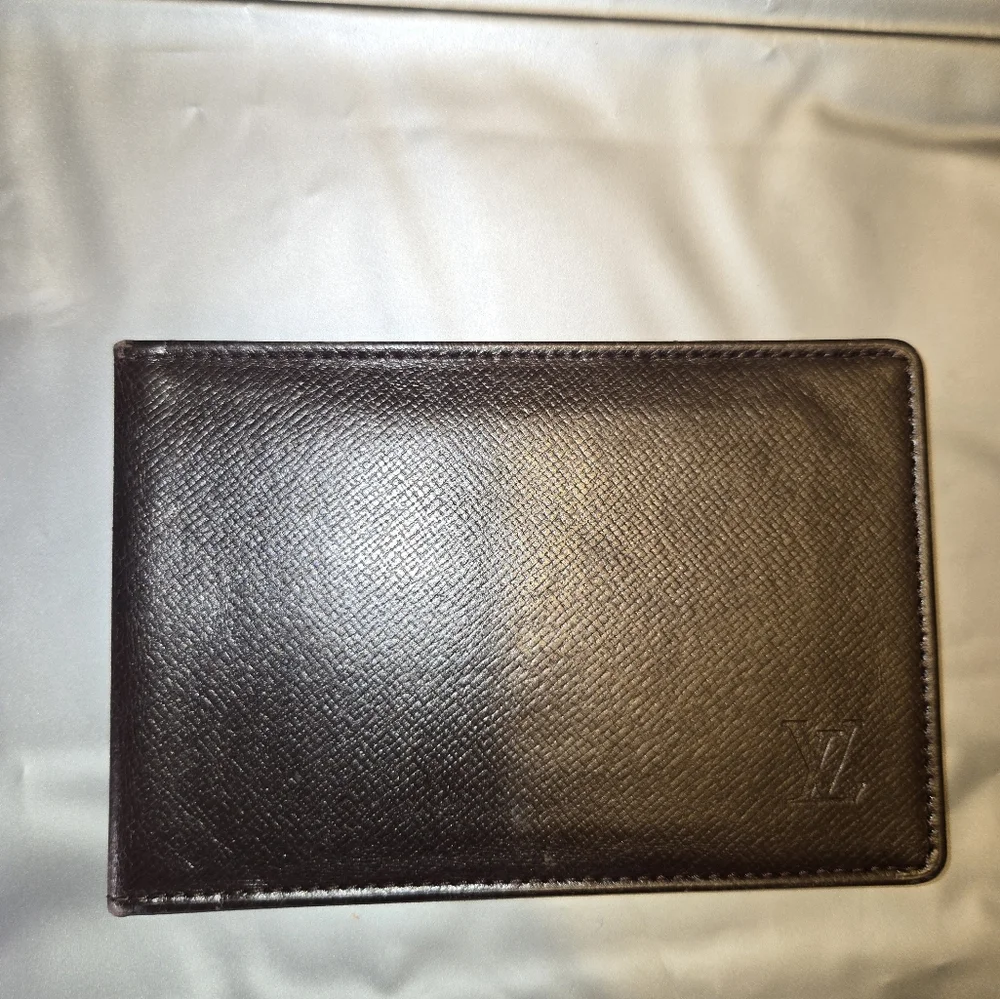 Louis Vuitton Leather ID Holder (Dark Brown)